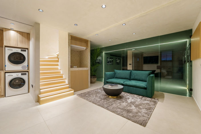 Image No.17-4 Bed Townhouse for sale