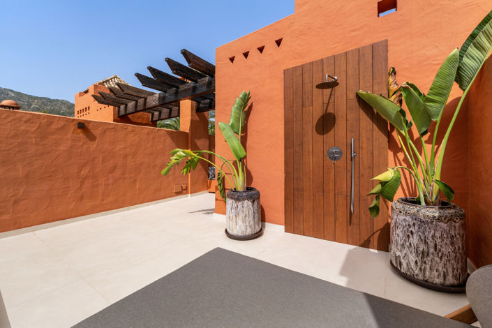 Image No.23-4 Bed Townhouse for sale