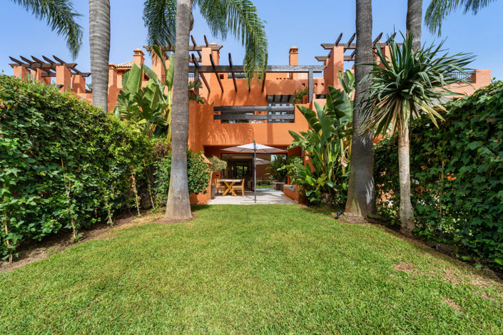 Image No.27-4 Bed Townhouse for sale