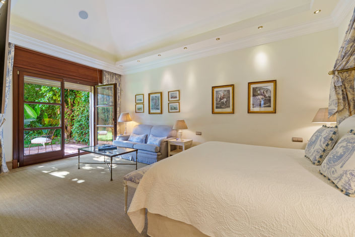 Image No.11-6 Bed Villa for sale