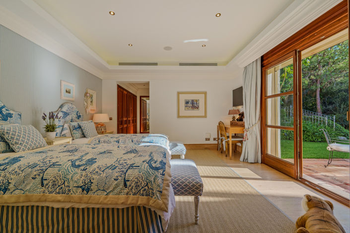 Image No.13-6 Bed Villa for sale