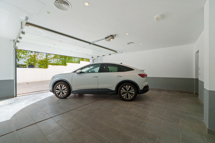 Image No.29-5 Bed Villa for sale