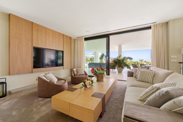 Image No.5-5 Bed Villa for sale