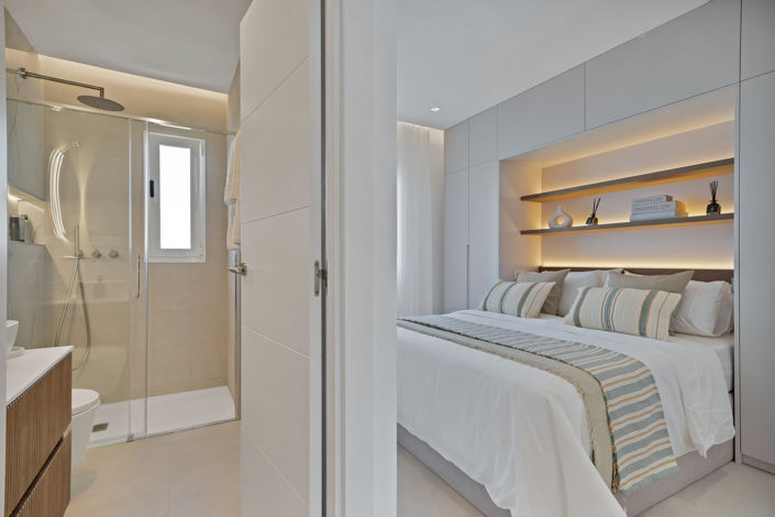 Image No.15-2 Bed Property for sale