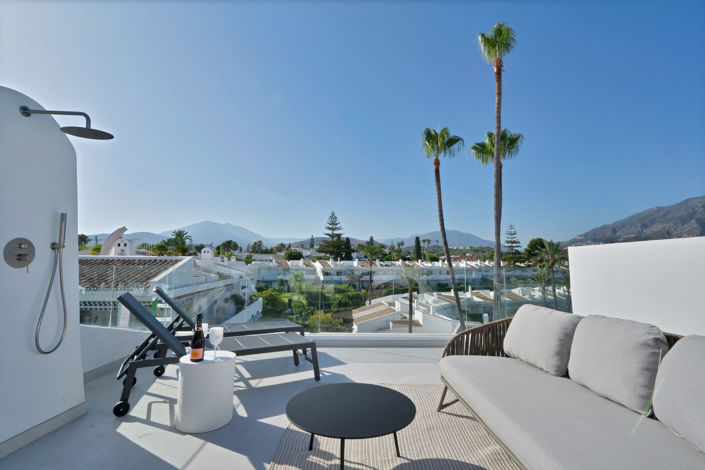 Image No.25-2 Bed Property for sale