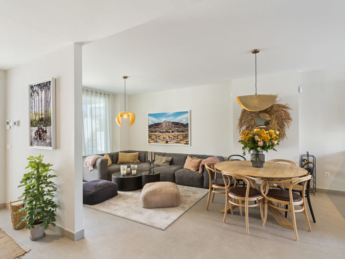 Image No.2-5 Bed Townhouse for sale