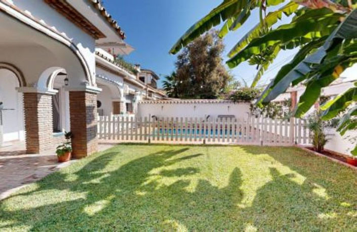 Image No.16-6 Bed House for sale