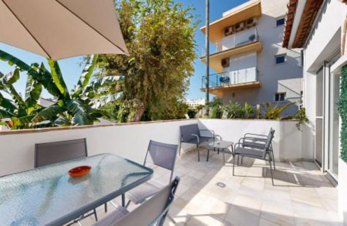 Image No.21-6 Bed House for sale