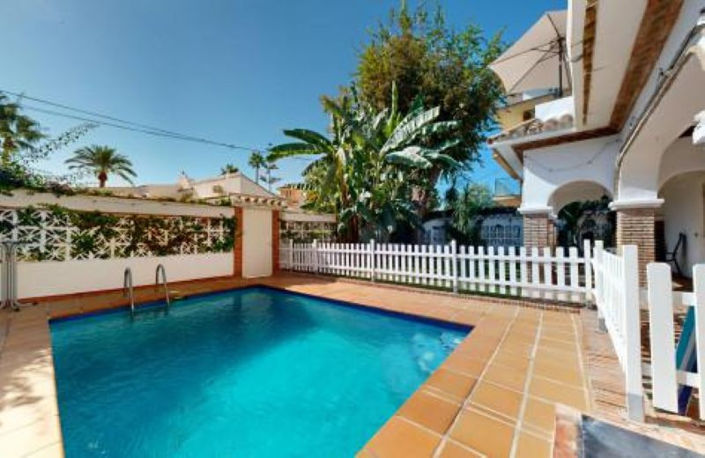 Image No.23-6 Bed House for sale