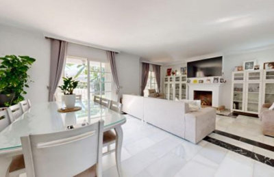 b98le8d7m9k3degpefzhs0lif8u4xzvzhwxtmggyekxx9