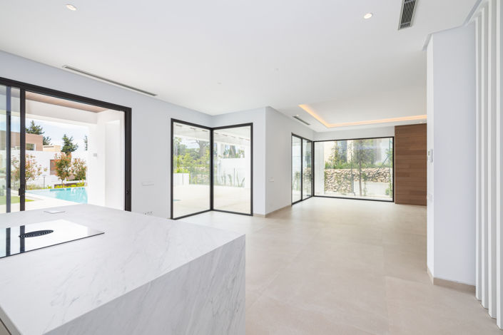 Image No.5-4 Bed Villa for sale