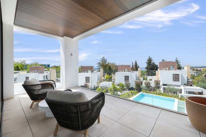 Image No.1-4 Bed Villa for sale