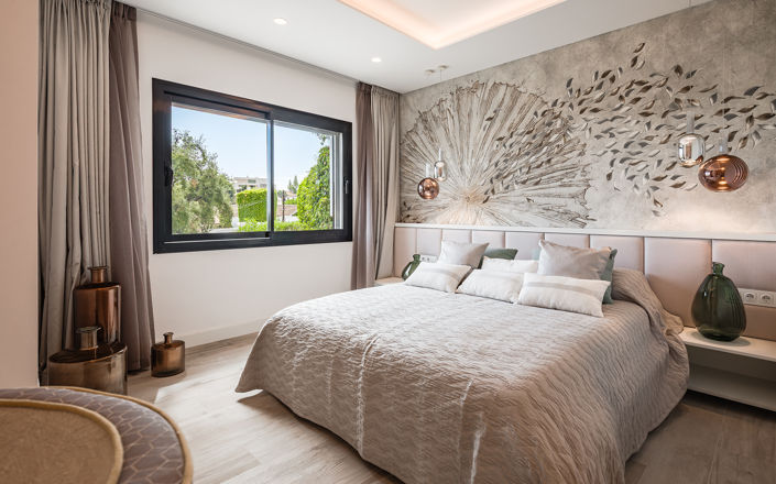 Image No.25-8 Bed Villa for sale