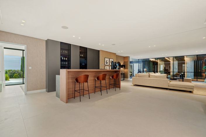 Image No.21-6 Bed Villa for sale