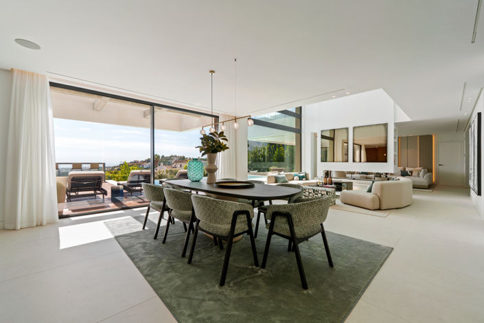 Image No.9-6 Bed Villa for sale