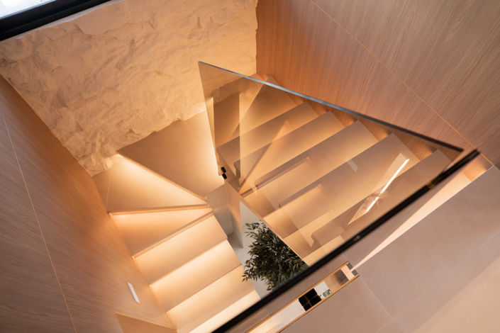 Image No.13-4 Bed Townhouse for sale