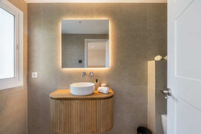 Image No.10-4 Bed Townhouse for sale