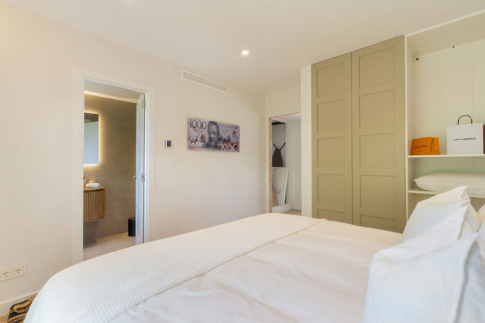 Image No.9-4 Bed Townhouse for sale