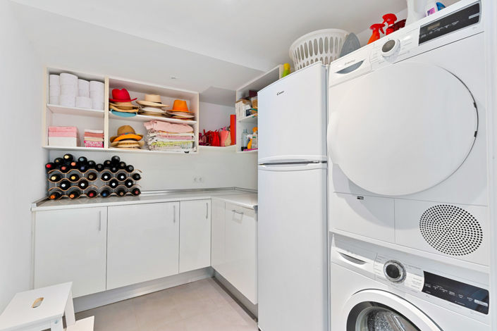 Image No.9-4 Bed Townhouse for sale