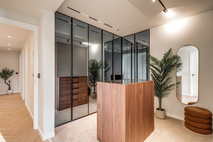 Image No.13-4 Bed Townhouse for sale