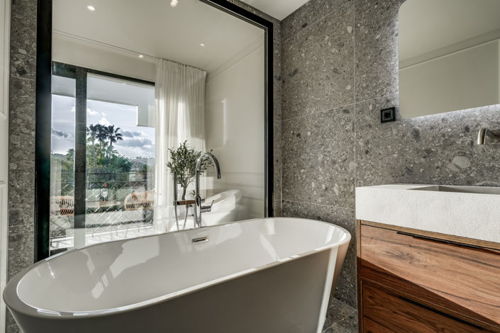 Image No.14-4 Bed Townhouse for sale