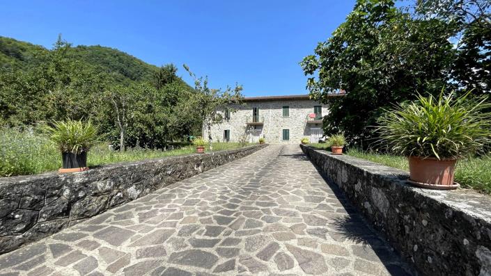 Image No.60-4 Bed Country House for sale