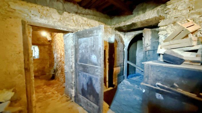 Image No.39-3 Bed Village House for sale