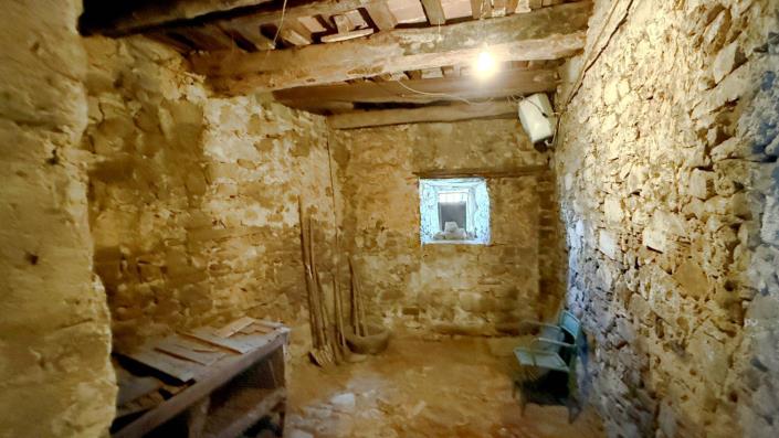 Image No.40-3 Bed Village House for sale