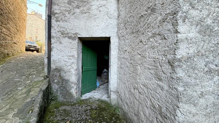 Image No.41-3 Bed Village House for sale