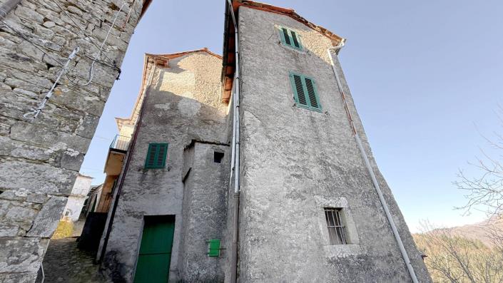 Image No.3-3 Bed Village House for sale