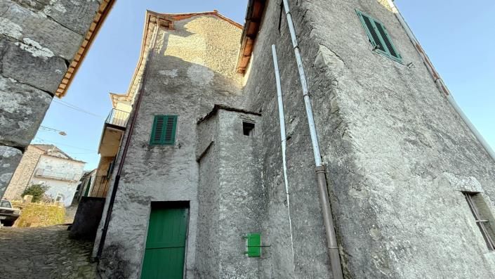 Image No.49-3 Bed Village House for sale