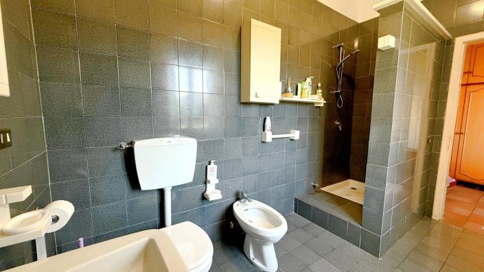 Image No.23-5 Bed Villa / Detached for sale