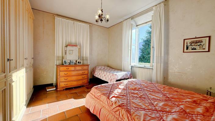 Image No.27-5 Bed Villa / Detached for sale