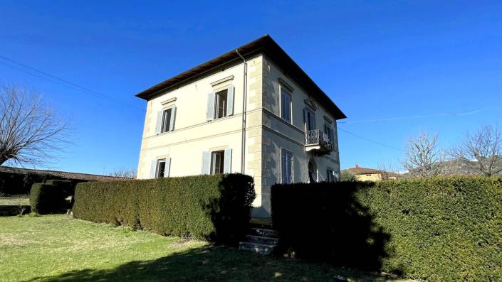 Image No.42-5 Bed Villa / Detached for sale