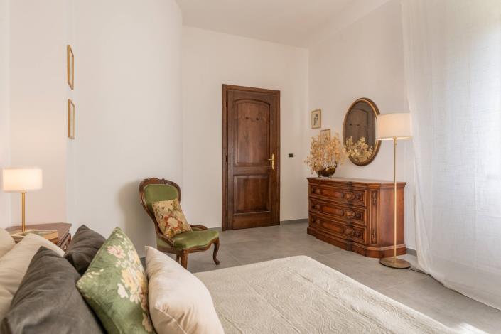 Image No.39-5 Bed Villa for sale