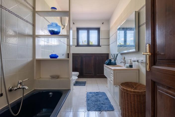 Image No.54-5 Bed Villa for sale