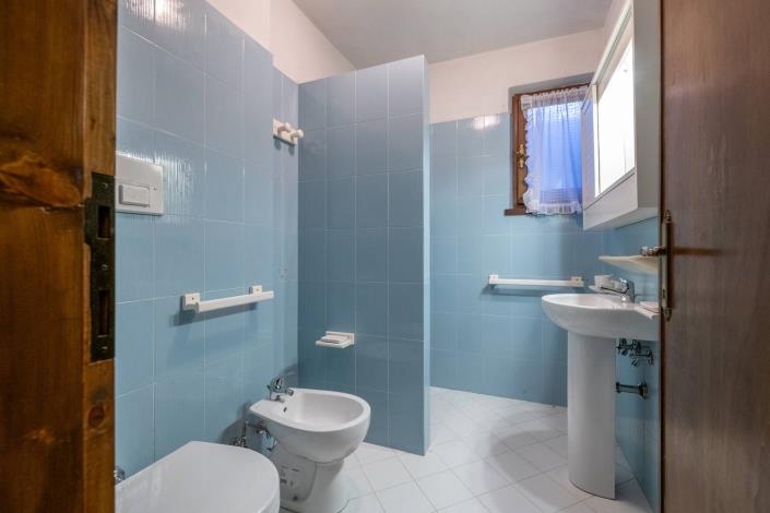 Image No.56-5 Bed Villa for sale