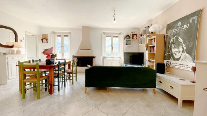 Image No.20-2 Bed Apartment for sale