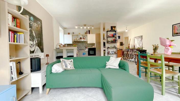 Image No.25-2 Bed Apartment for sale