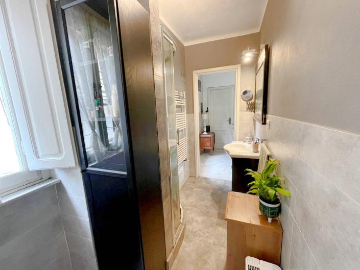 Image No.43-2 Bed Apartment for sale