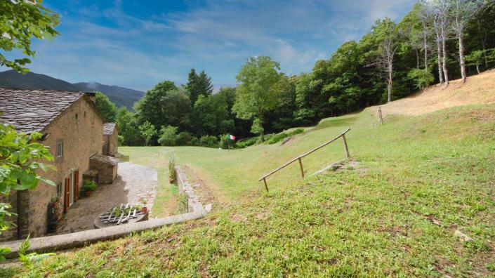 Image No.22-5 Bed Country House for sale