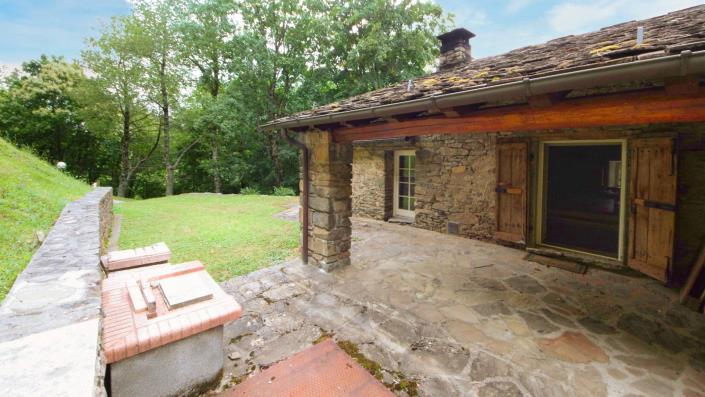 Image No.23-5 Bed Country House for sale