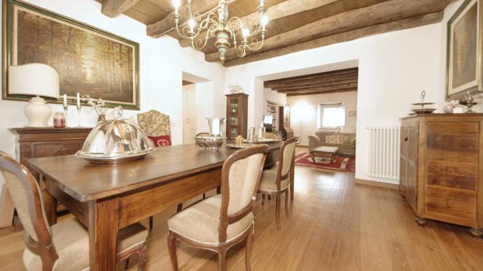 Image No.25-5 Bed Country House for sale