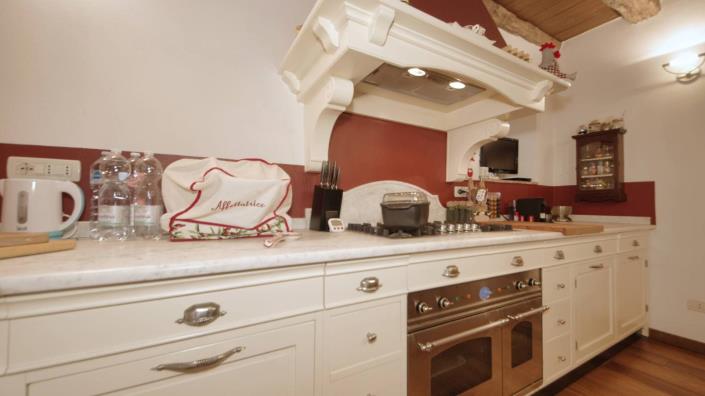 Image No.34-5 Bed Country House for sale