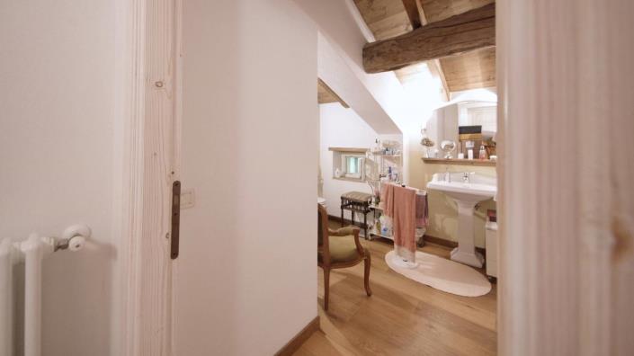 Image No.56-5 Bed Country House for sale