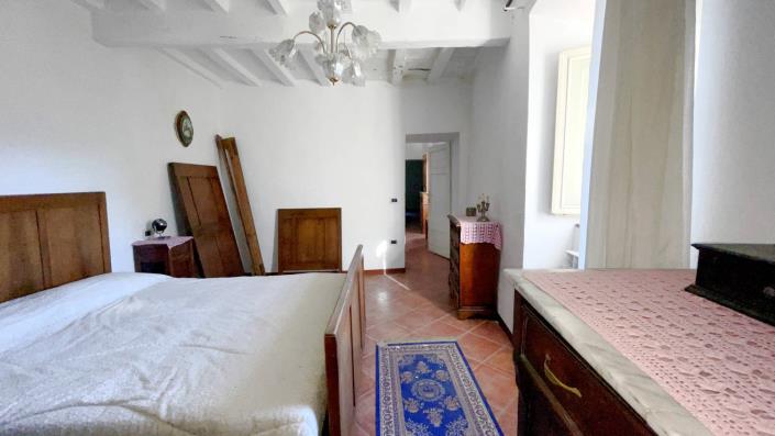 Image No.24-3 Bed Country Property for sale