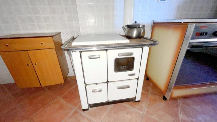 Image No.7-3 Bed Country Property for sale