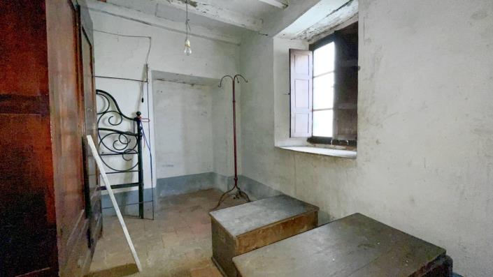 Image No.34-3 Bed Country Property for sale