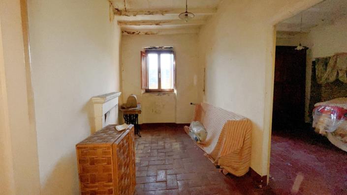 Image No.35-3 Bed Country Property for sale