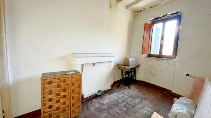 Image No.36-3 Bed Country Property for sale